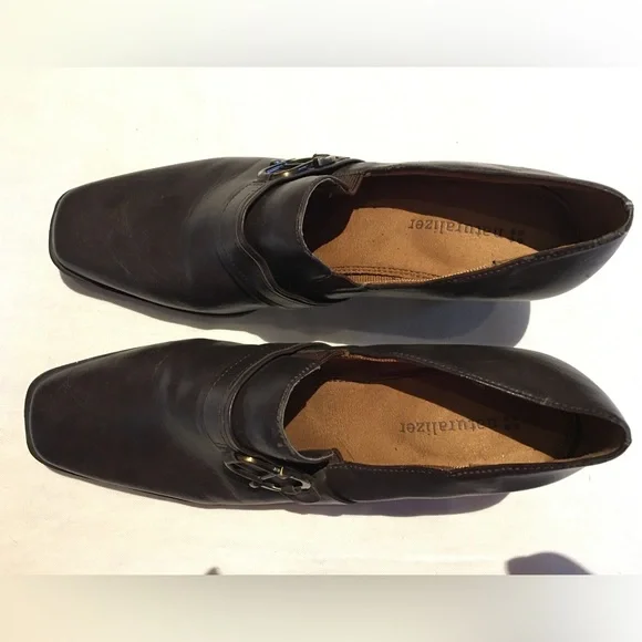 Shoes - Picture 5 of 6